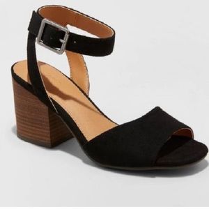 Black wooden mini heels